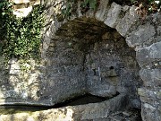 73 Acqua sorgiva alla cascina